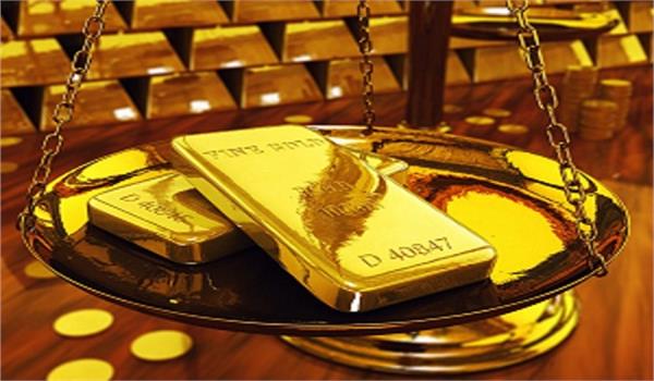 طلا به کمترین قیمت دو هفته‌ای خود کاهش یافت