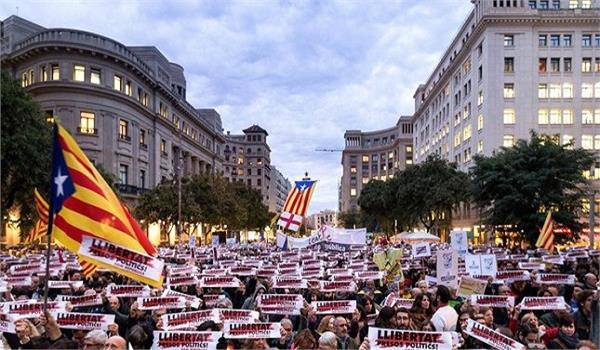 اقتصاد اسپانیا ۲۰ میلیارد دلار کوچک‌تر می‌شود